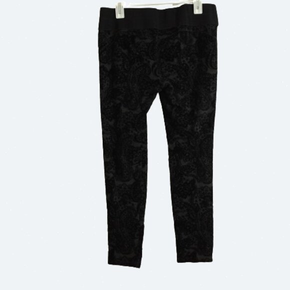 One 5 One Bump it Up Black Velour parsley Low Front Rise Maternity Pant size M - Picture 2 of 8